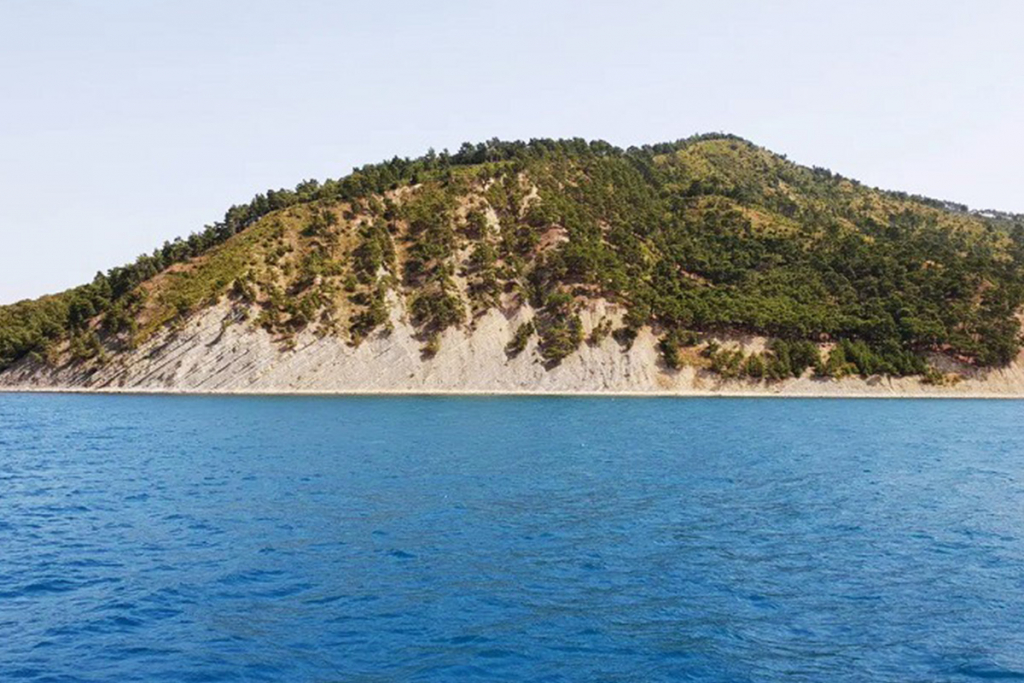 gora-svyatoy-niny.jpg